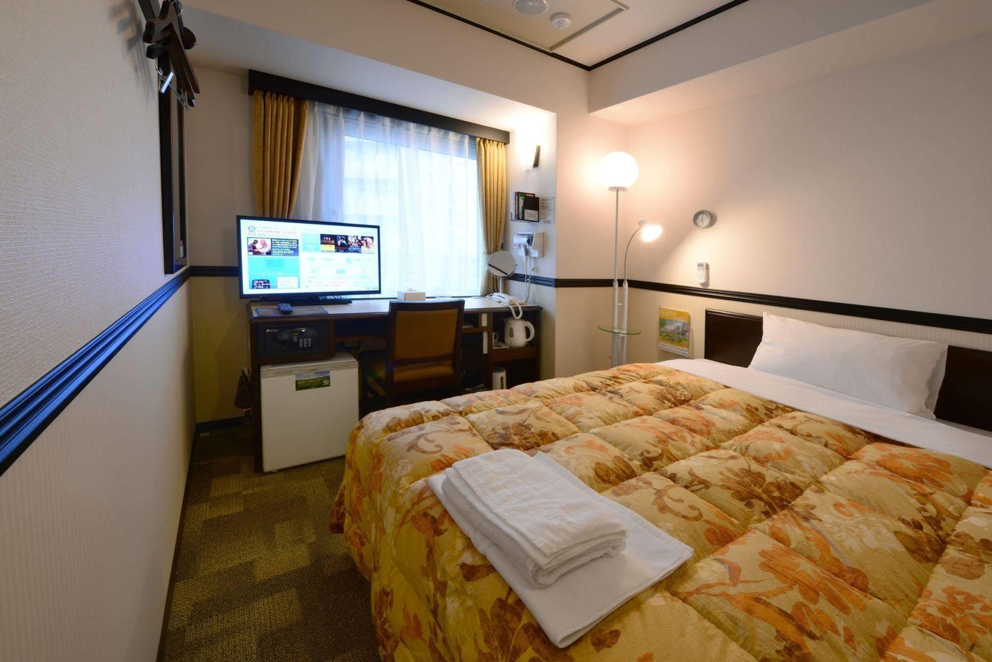 Toyoko Inn Sendai Higashi-Guchi No 2 Exterior foto